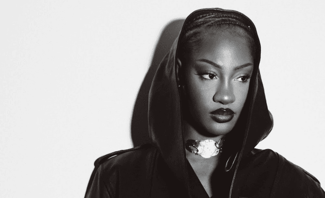 Tems unveils the Leading Vibe Initiative supporting women in music